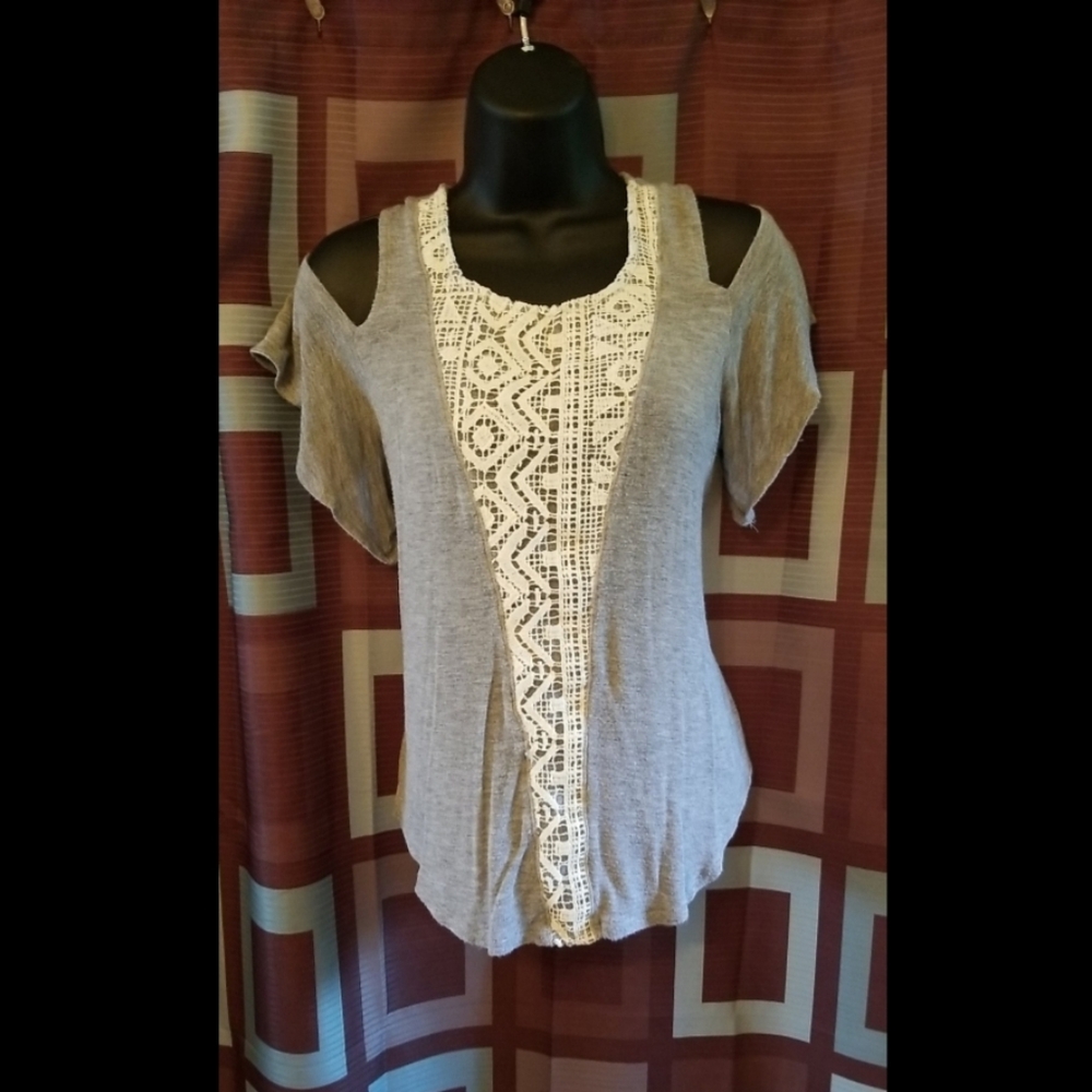 Daytrip Cold Shoulder Top